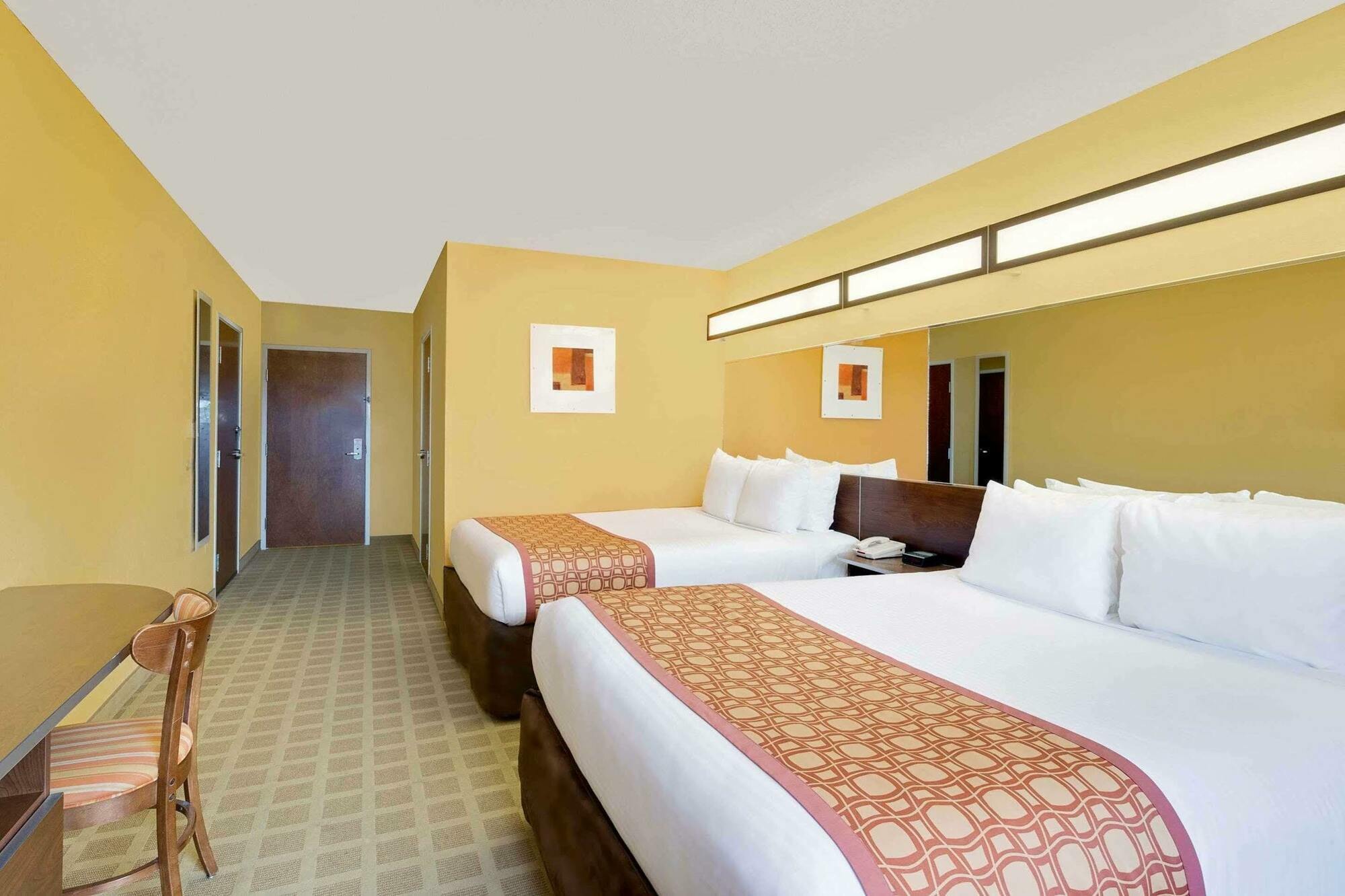 Microtel Inn & Suites By Wyndham Princeton Eksteriør bilde